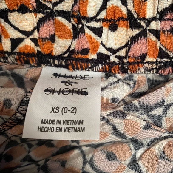 Shade & Shore Geometric Patterned Swim Cover Shorts in Orange and Black size XS - Picture 4 of 4